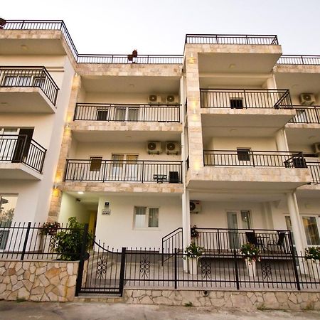 Apartments Saric Бар Экстерьер фото