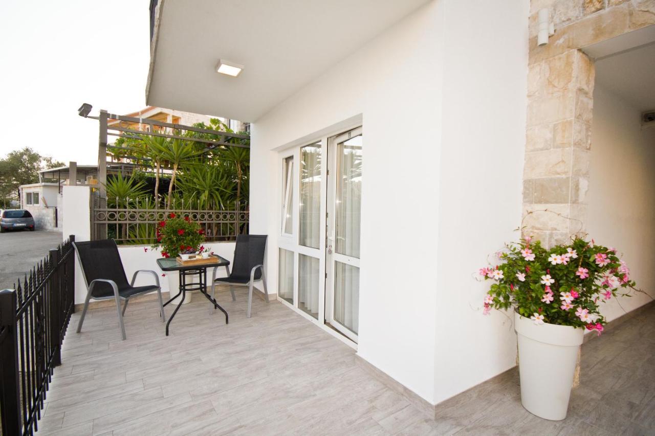 Apartments Saric Бар Экстерьер фото