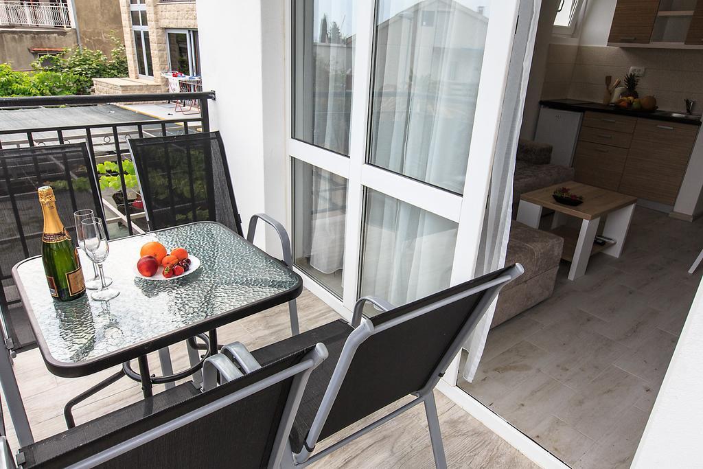 Apartments Saric Бар Экстерьер фото
